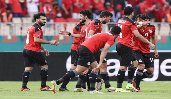 صورة ضربة نارية.. نجم مصر خارج مواجهة السنغال بتصفيات كأس العالم