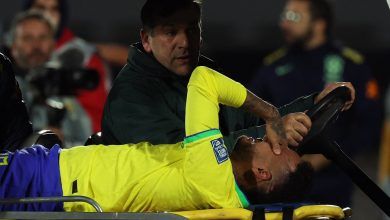 صورة إصابة نيمار بقطع في الرباط الصليبي مع منتخب البرازيل أمام أوروجواي